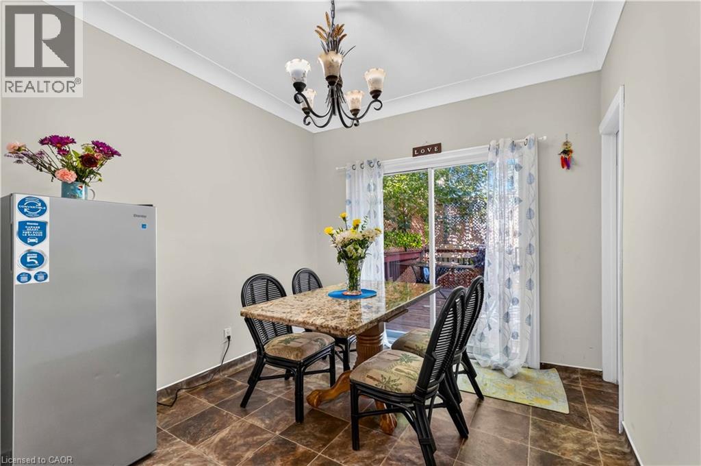 54 EAST 23RD Street, Hamilton — photo 7