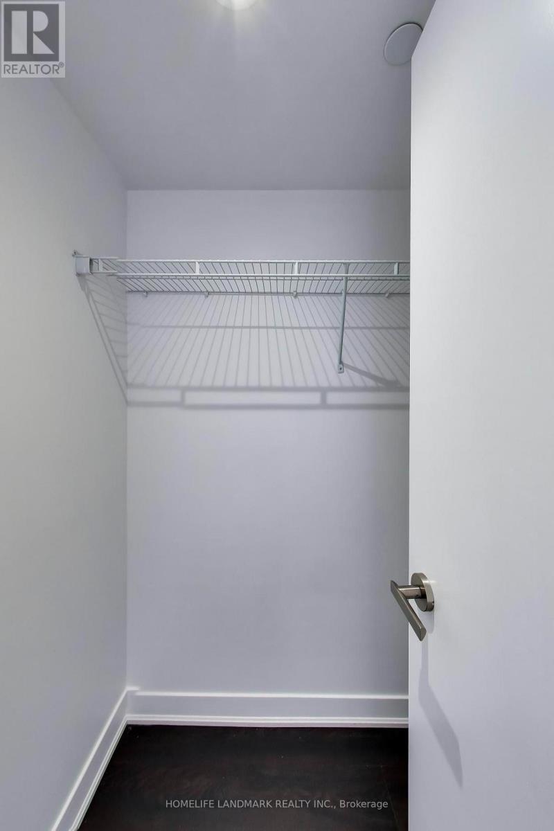 #2410 88 HARBOUR STREET - 20