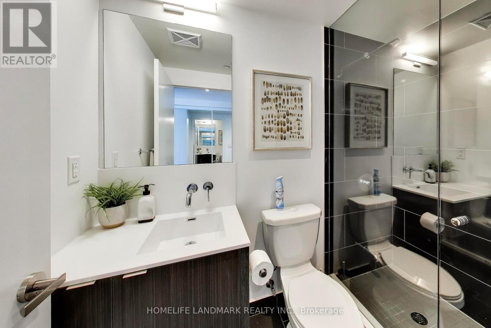 #2410 88 HARBOUR STREET - 30