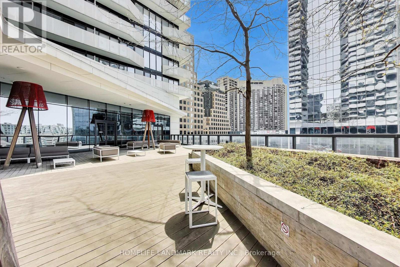 #2410 88 HARBOUR STREET - 41