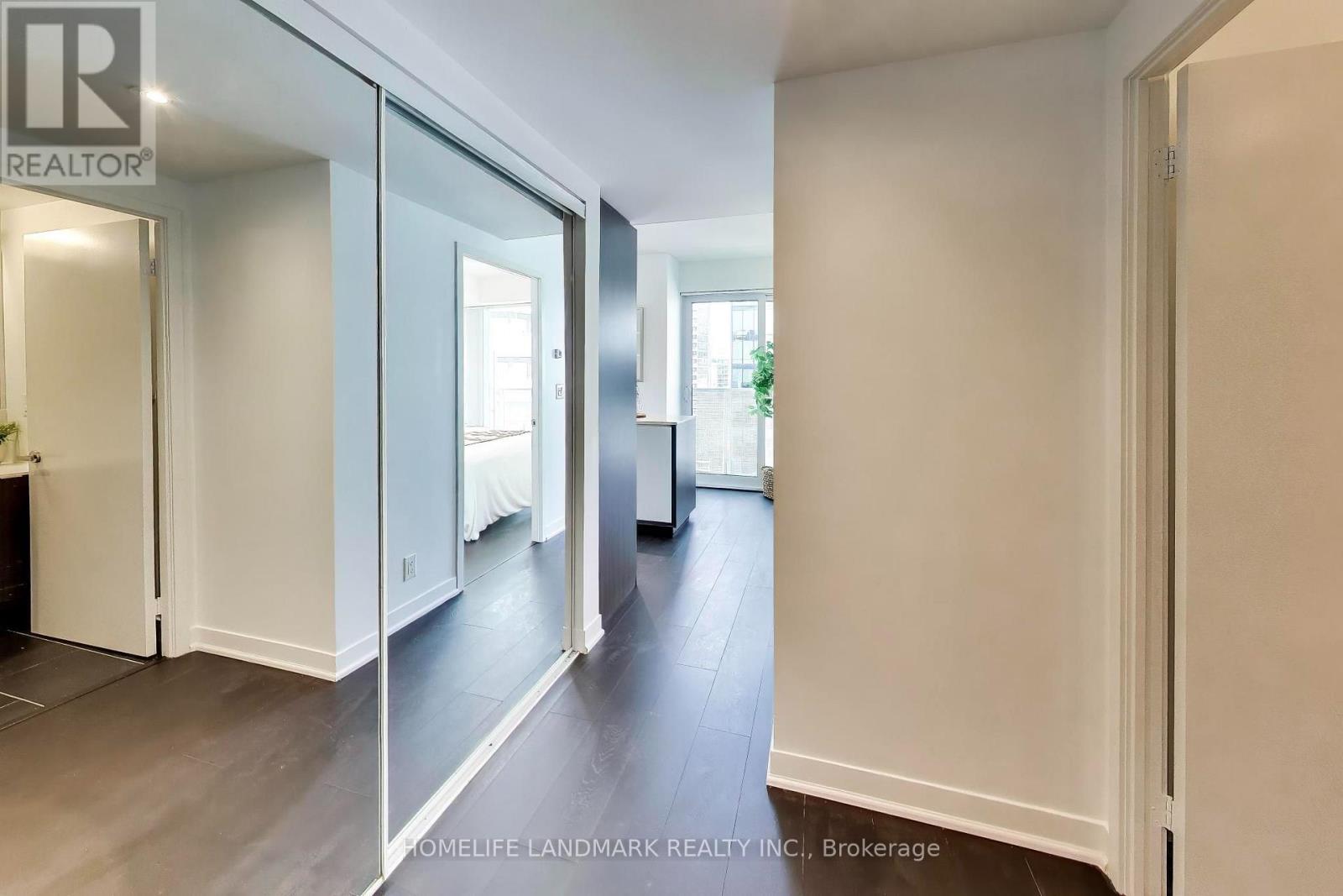 #2410 88 HARBOUR STREET - 7