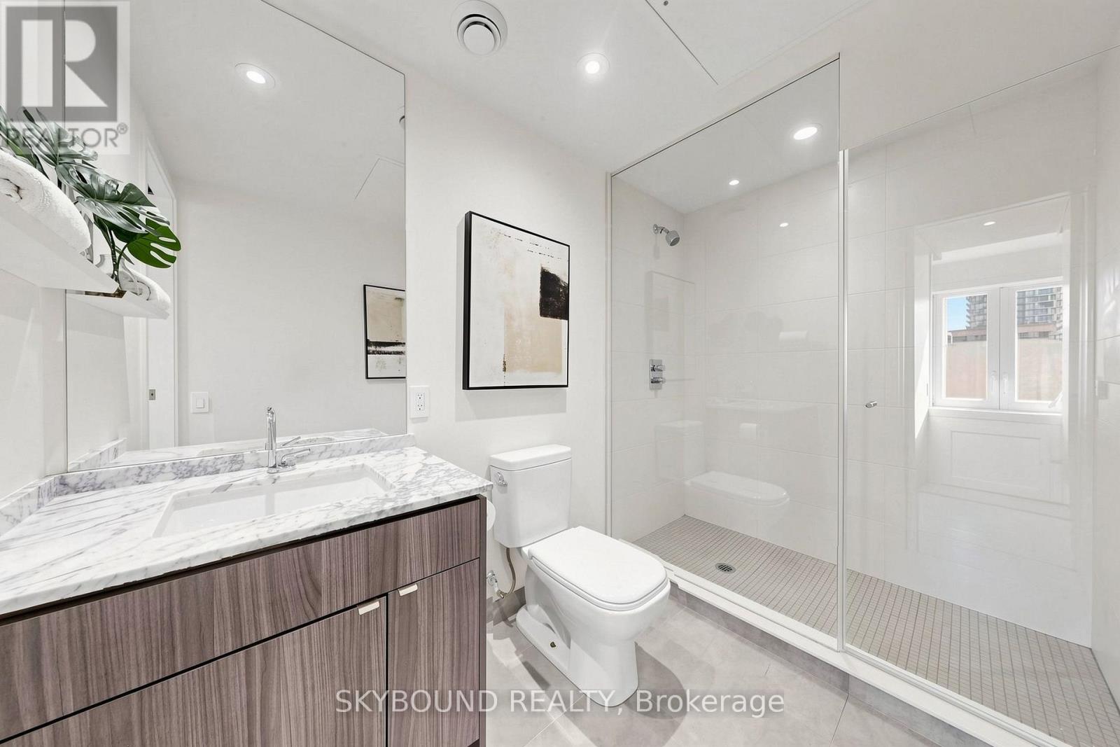 #907 60 COLBORNE STREET - Image 24
