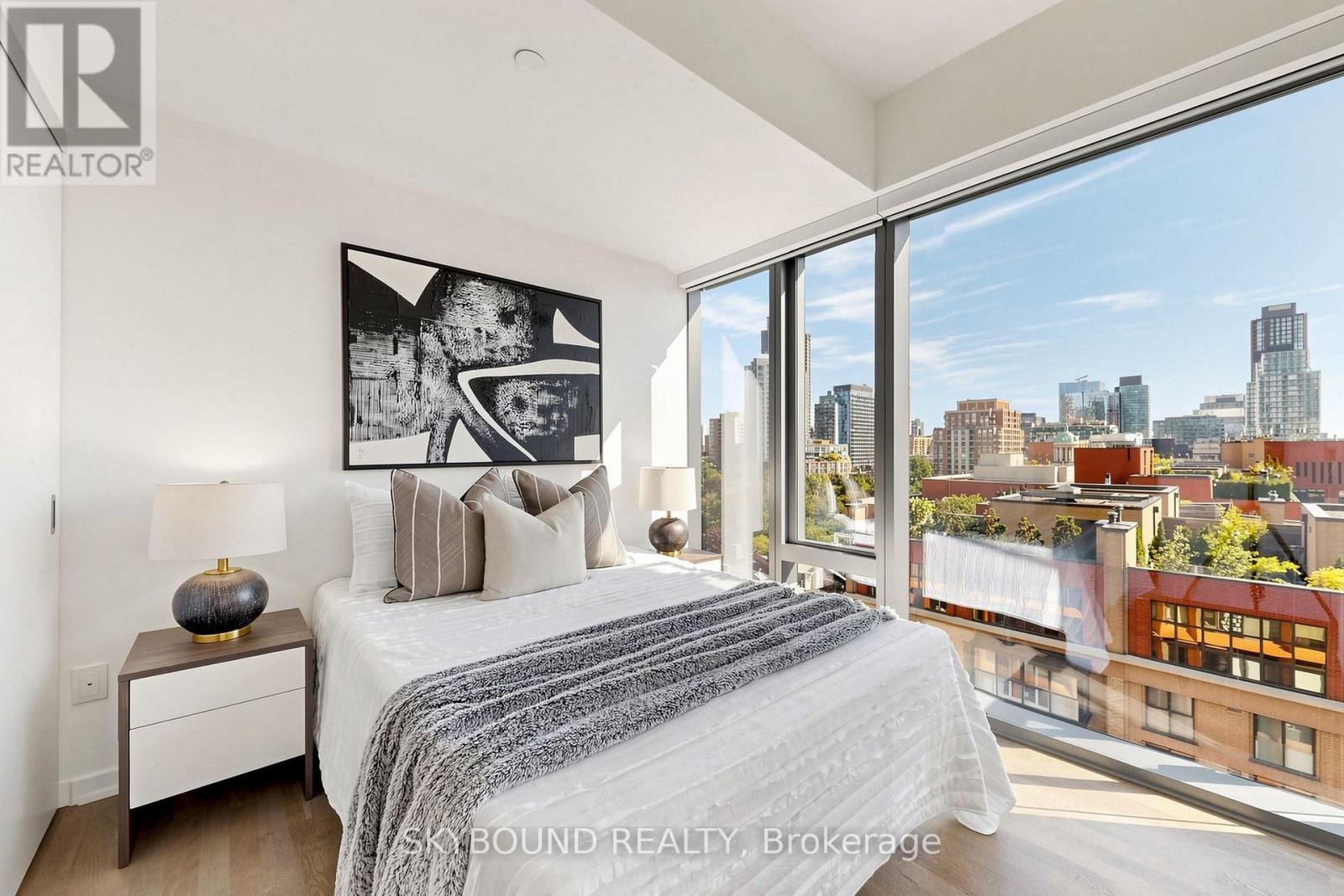 #907 60 COLBORNE STREET - Image 25