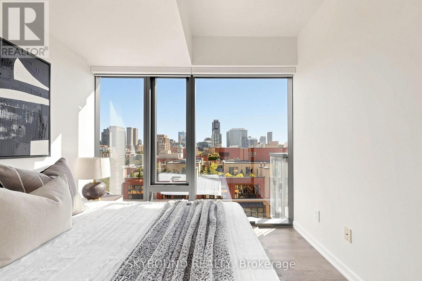 #907 60 COLBORNE STREET - Image 26