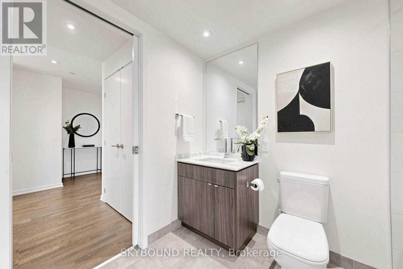 #907 60 COLBORNE STREET - Image 28