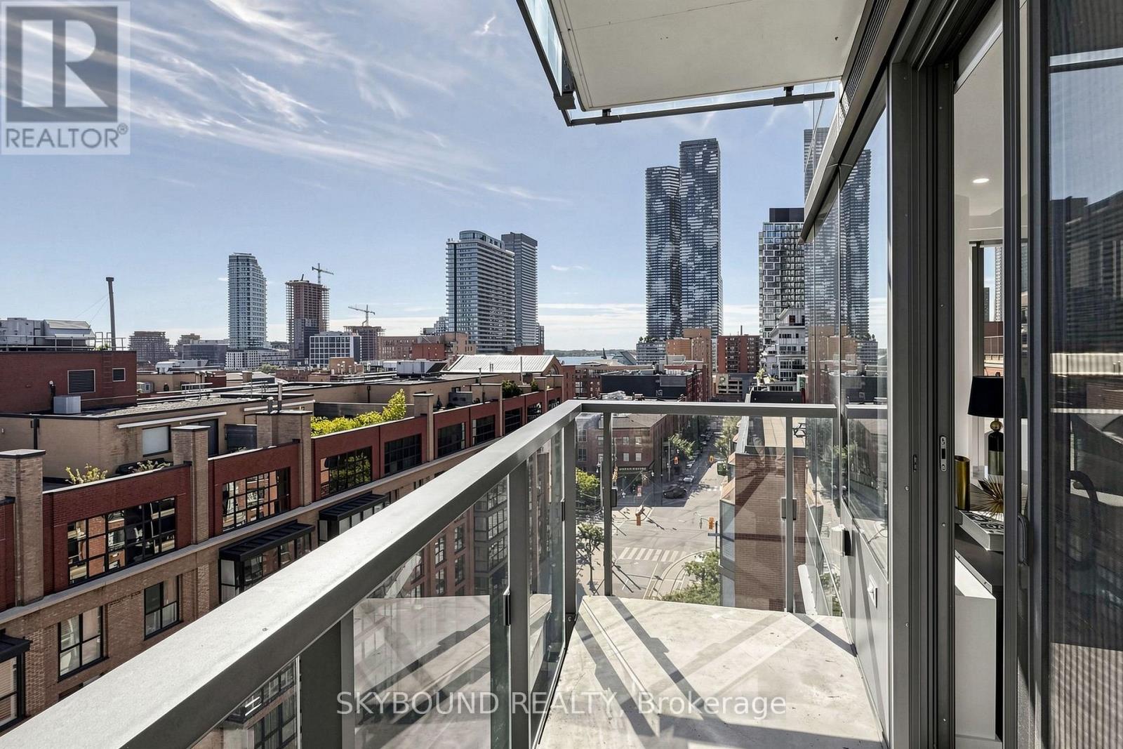#907 60 COLBORNE STREET - Image 33