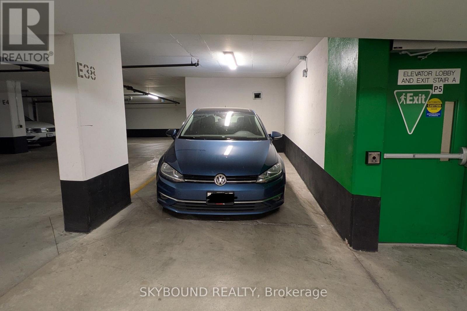 #907 60 COLBORNE STREET - 41