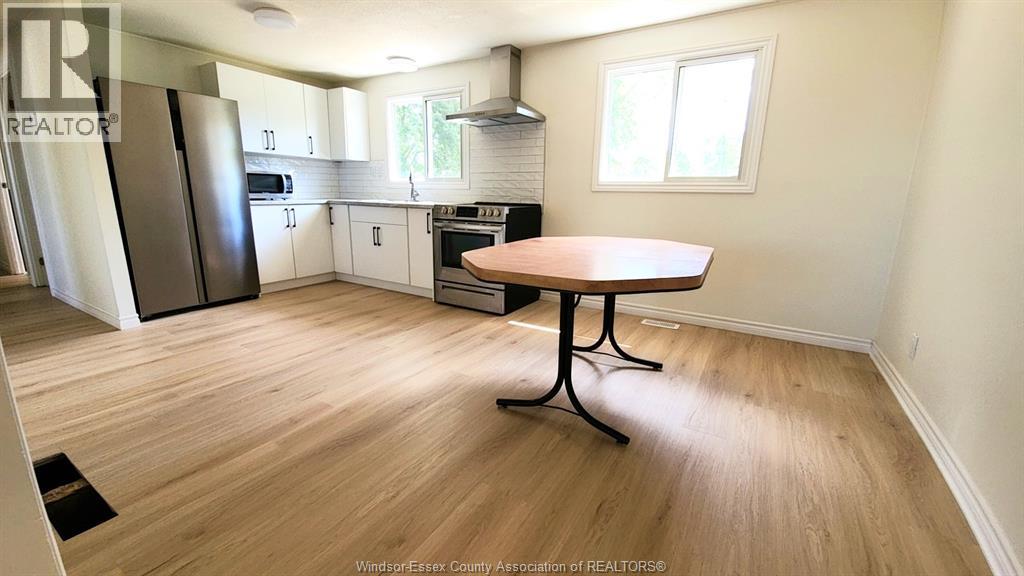 3425 CABANA (COUNTY RD 42), Windsor — photo 6
