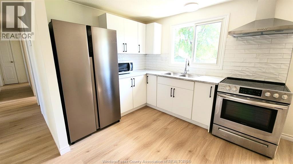 3425 CABANA (COUNTY RD 42), Windsor — photo 7