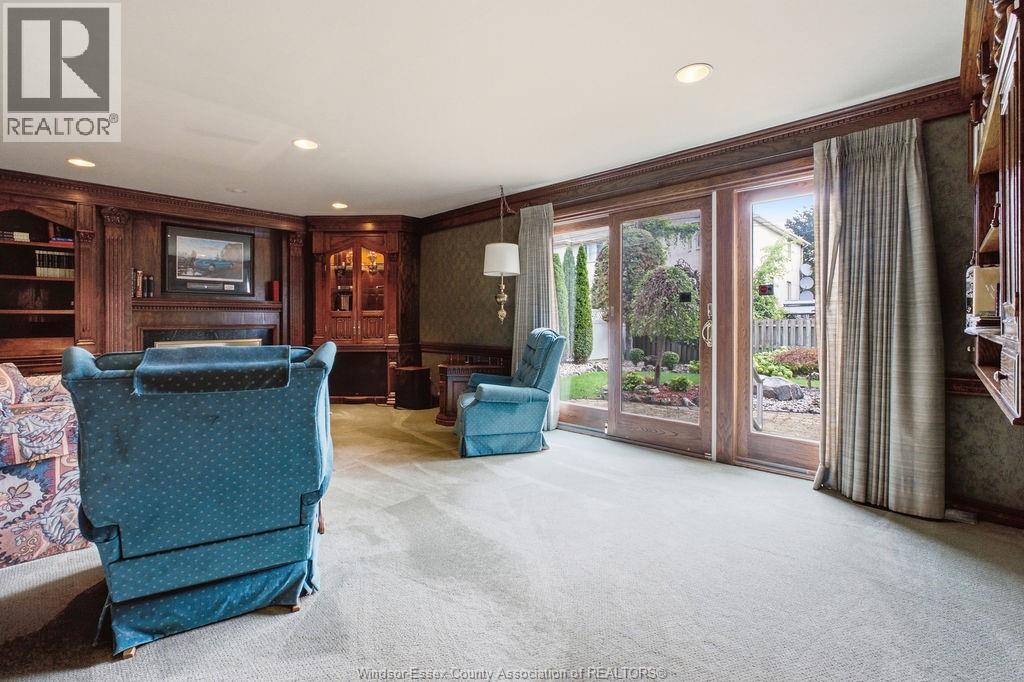 3590 HUNTINGTON AVENUE - 11