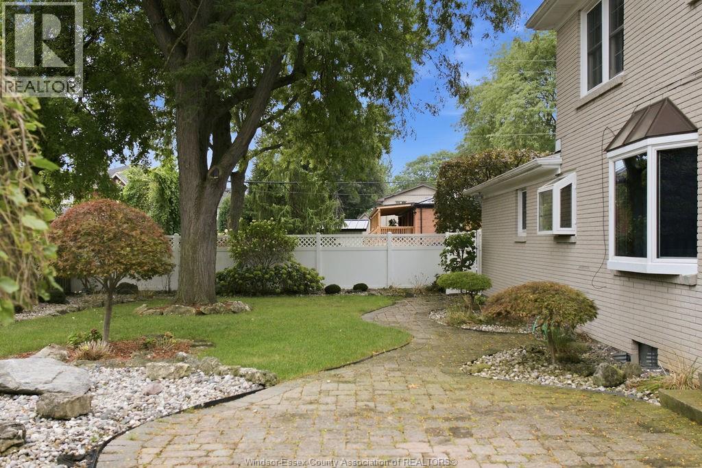 3590 HUNTINGTON AVENUE - 43