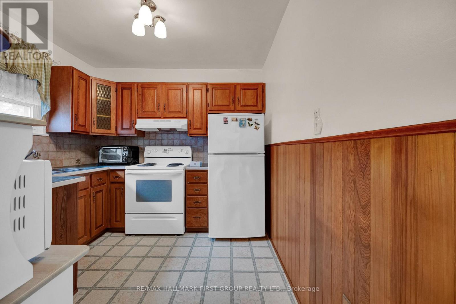 35 TULLOCH DRIVE - 12