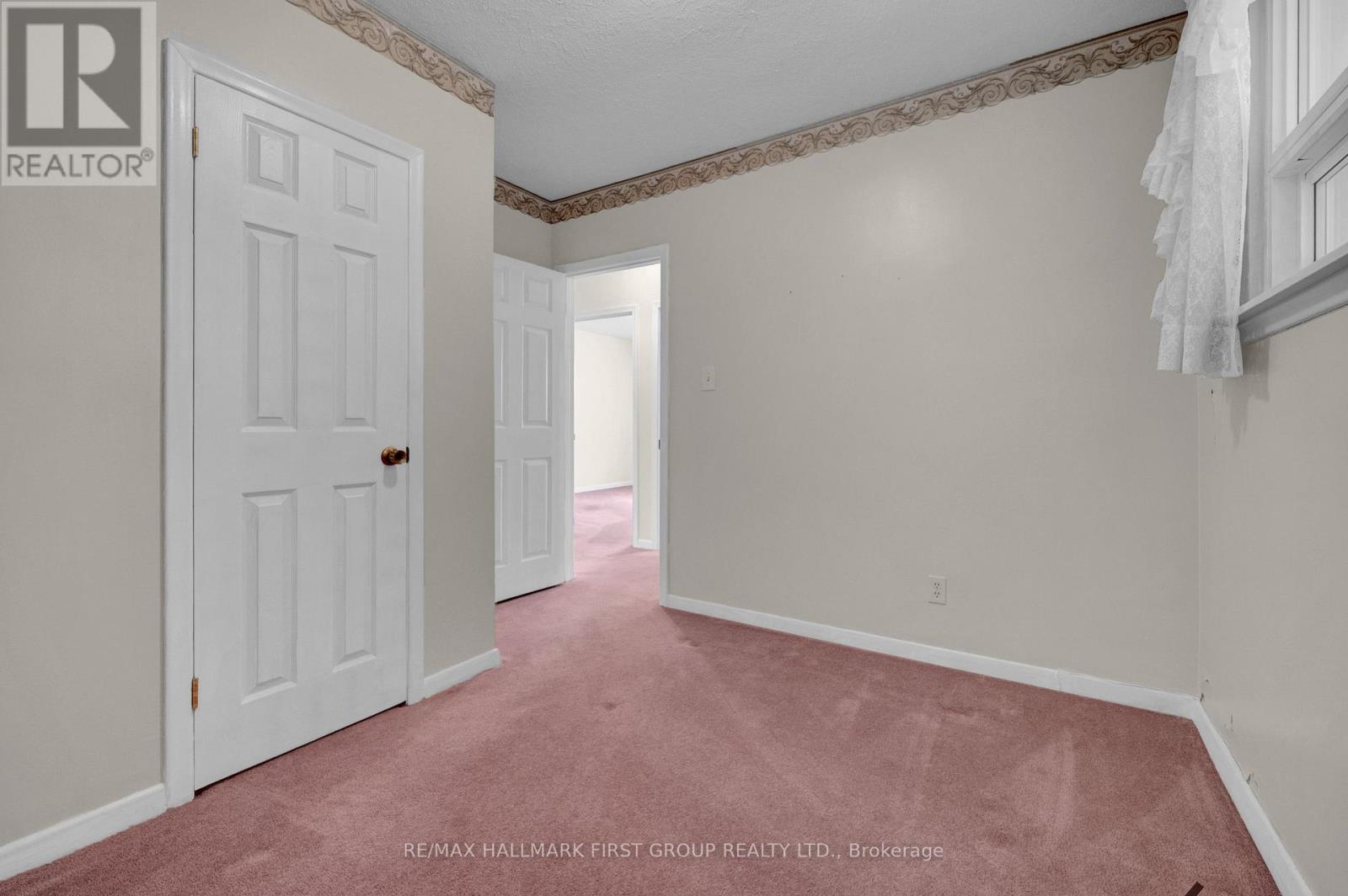 35 TULLOCH DRIVE - 16