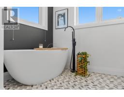 95 Boardwalk Drive, Toronto, ON M4L3X9 Photo 28