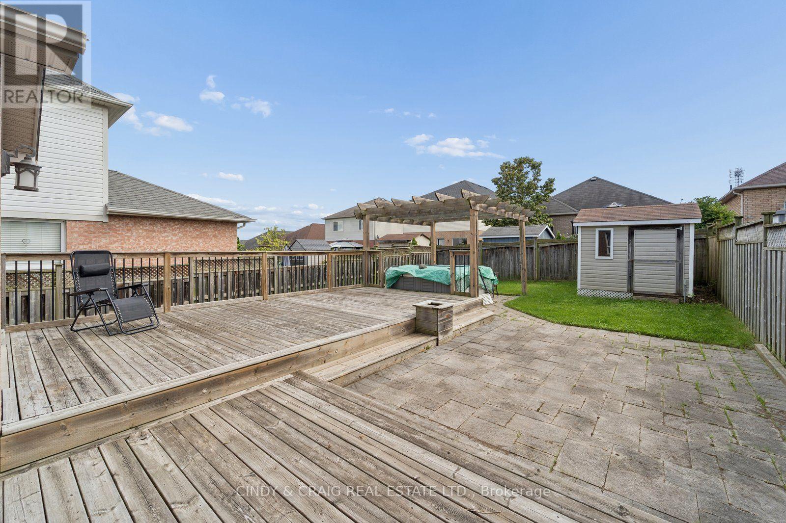 208 CORNISH DRIVE - 11