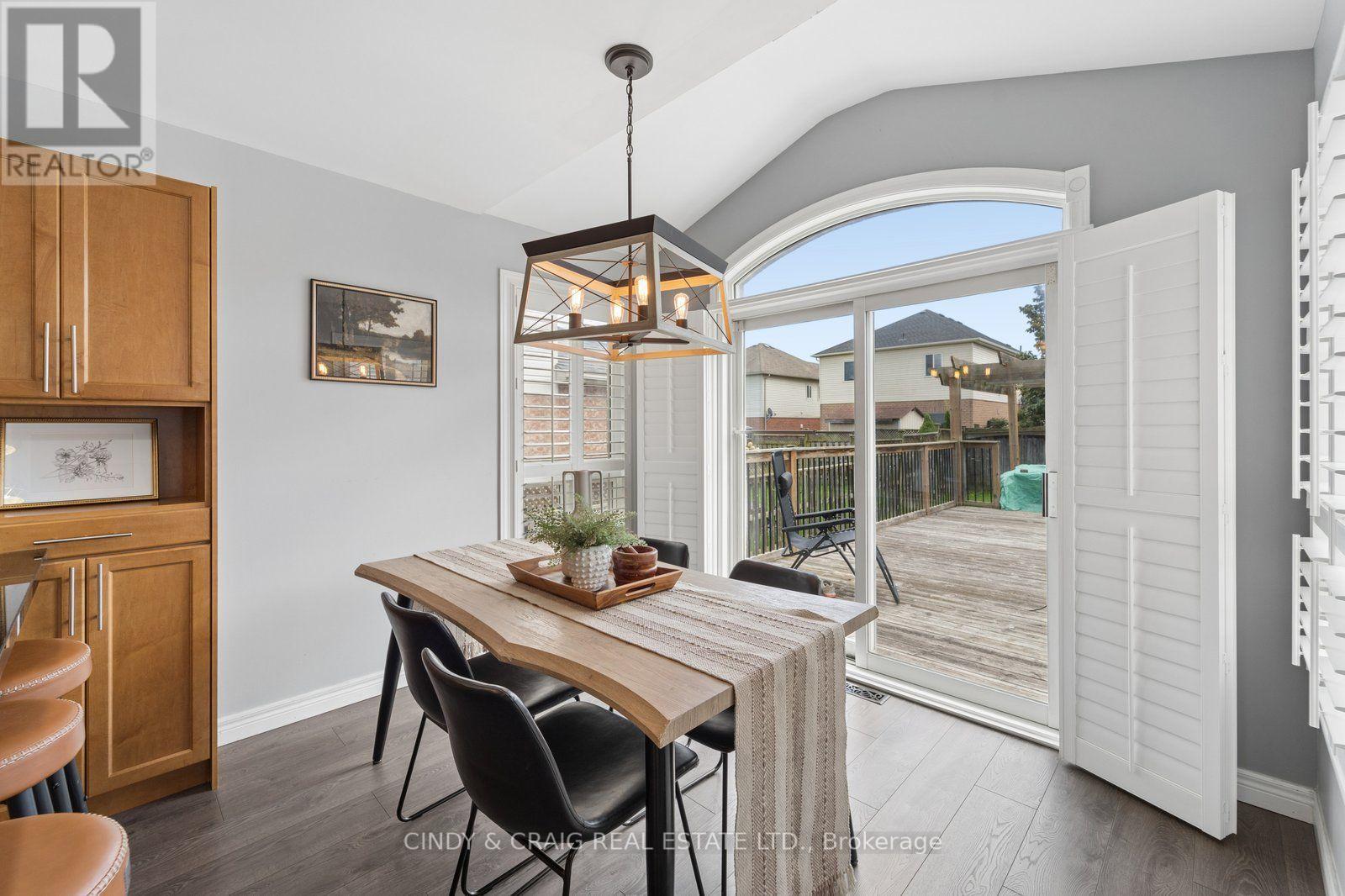 208 CORNISH DRIVE - 7