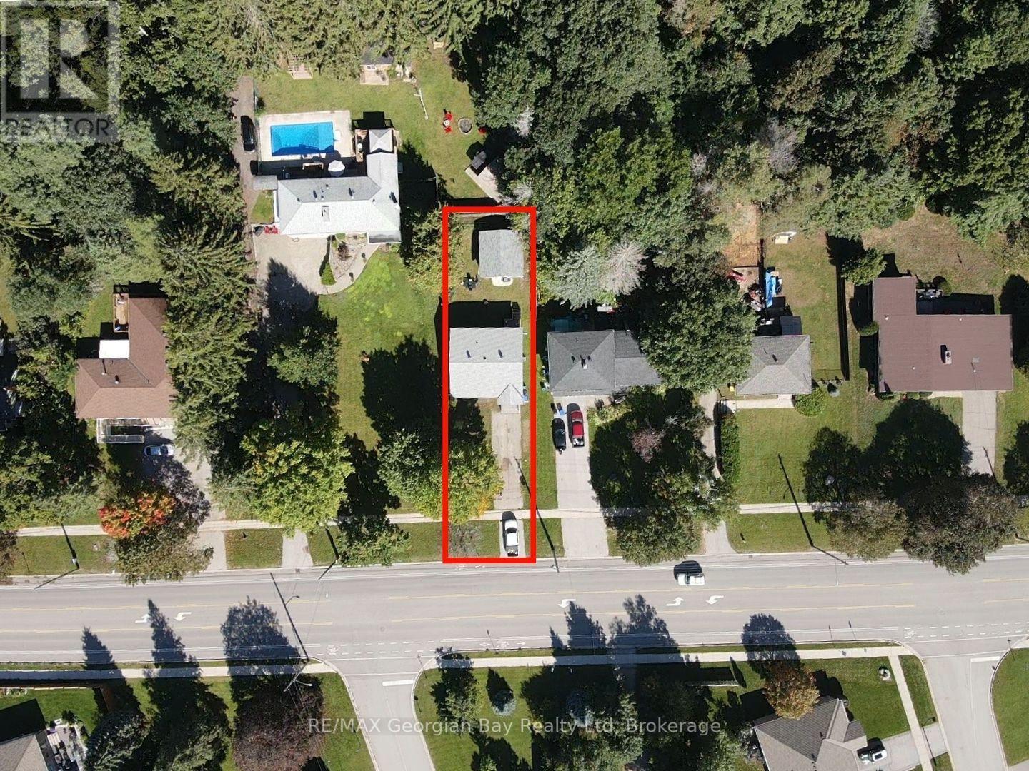 898 YONGE STREET - 29