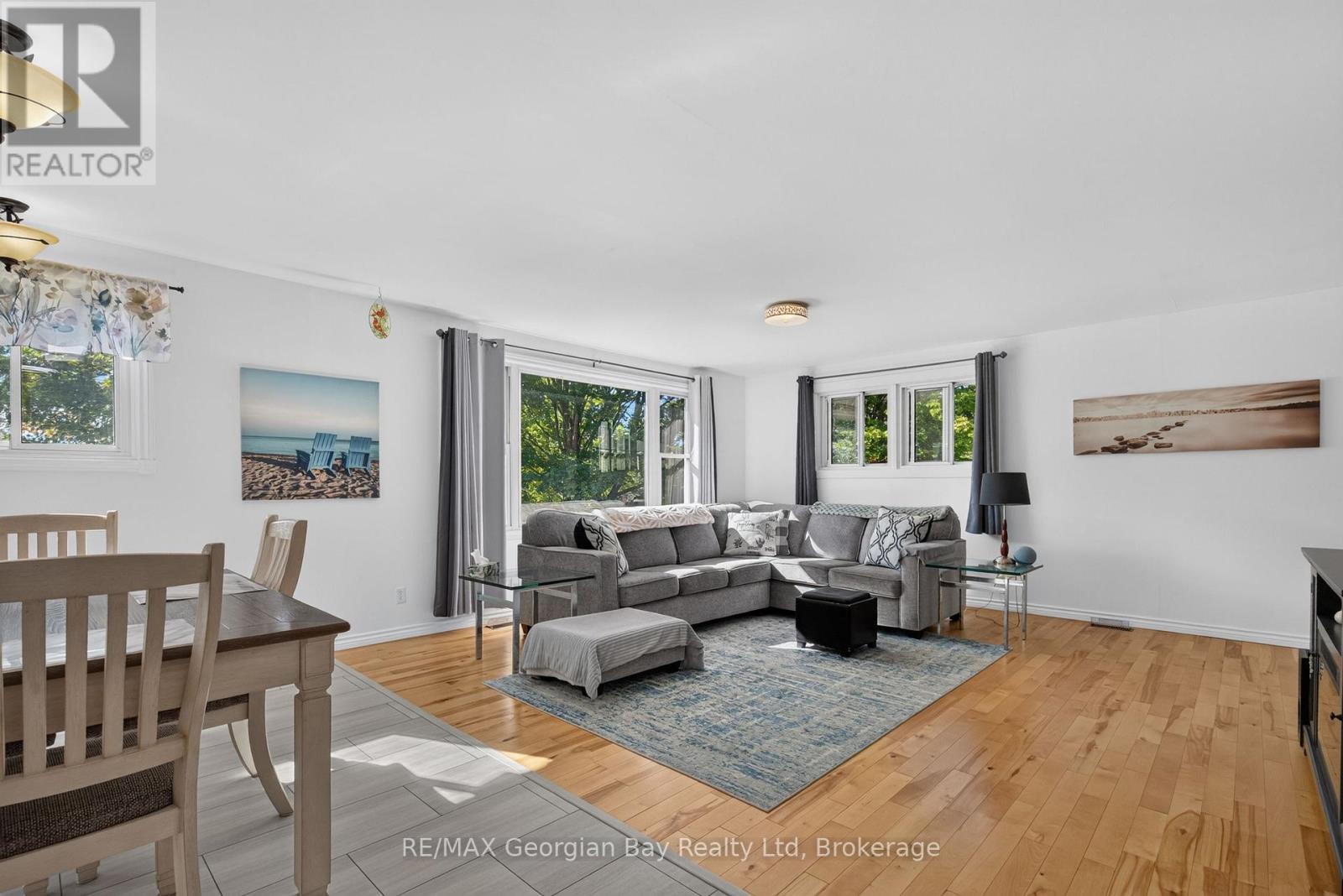 898 YONGE STREET - 5