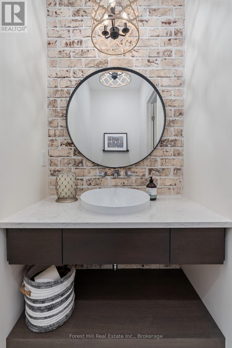 155 GLENLAKE BOULEVARD - Image 21