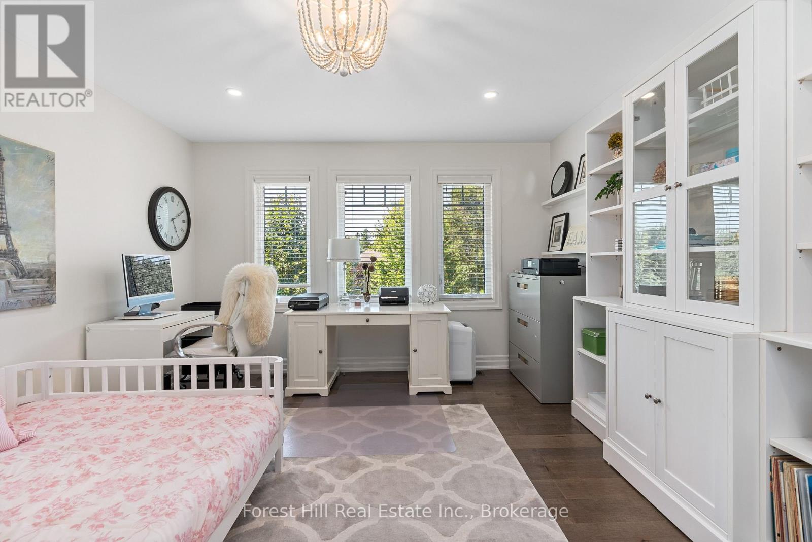 155 GLENLAKE BOULEVARD - Image 31