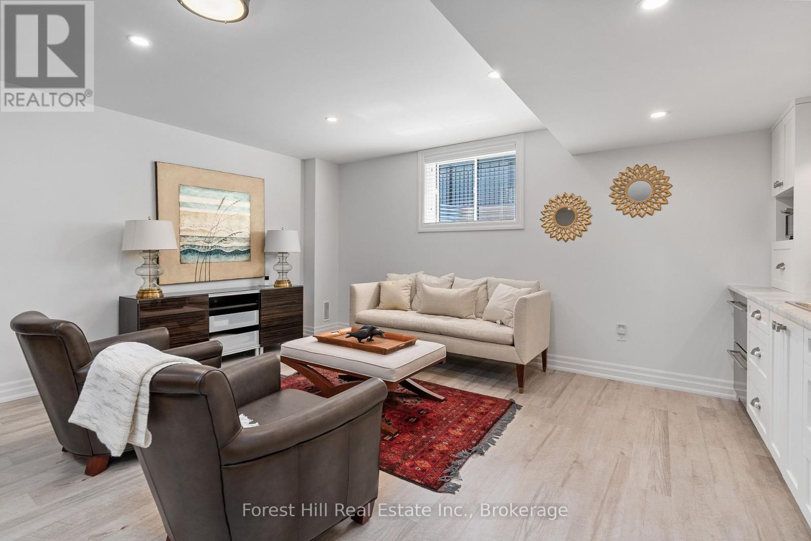 155 GLENLAKE BOULEVARD - Image 36