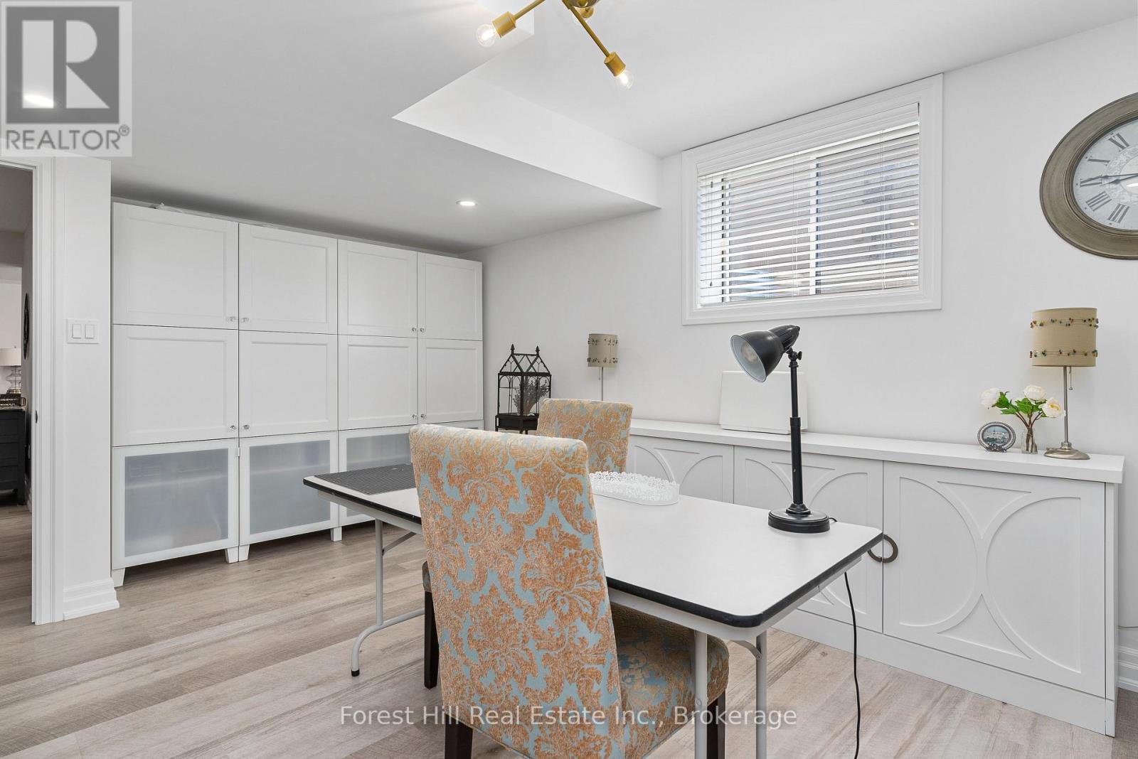 155 GLENLAKE BOULEVARD - Image 41