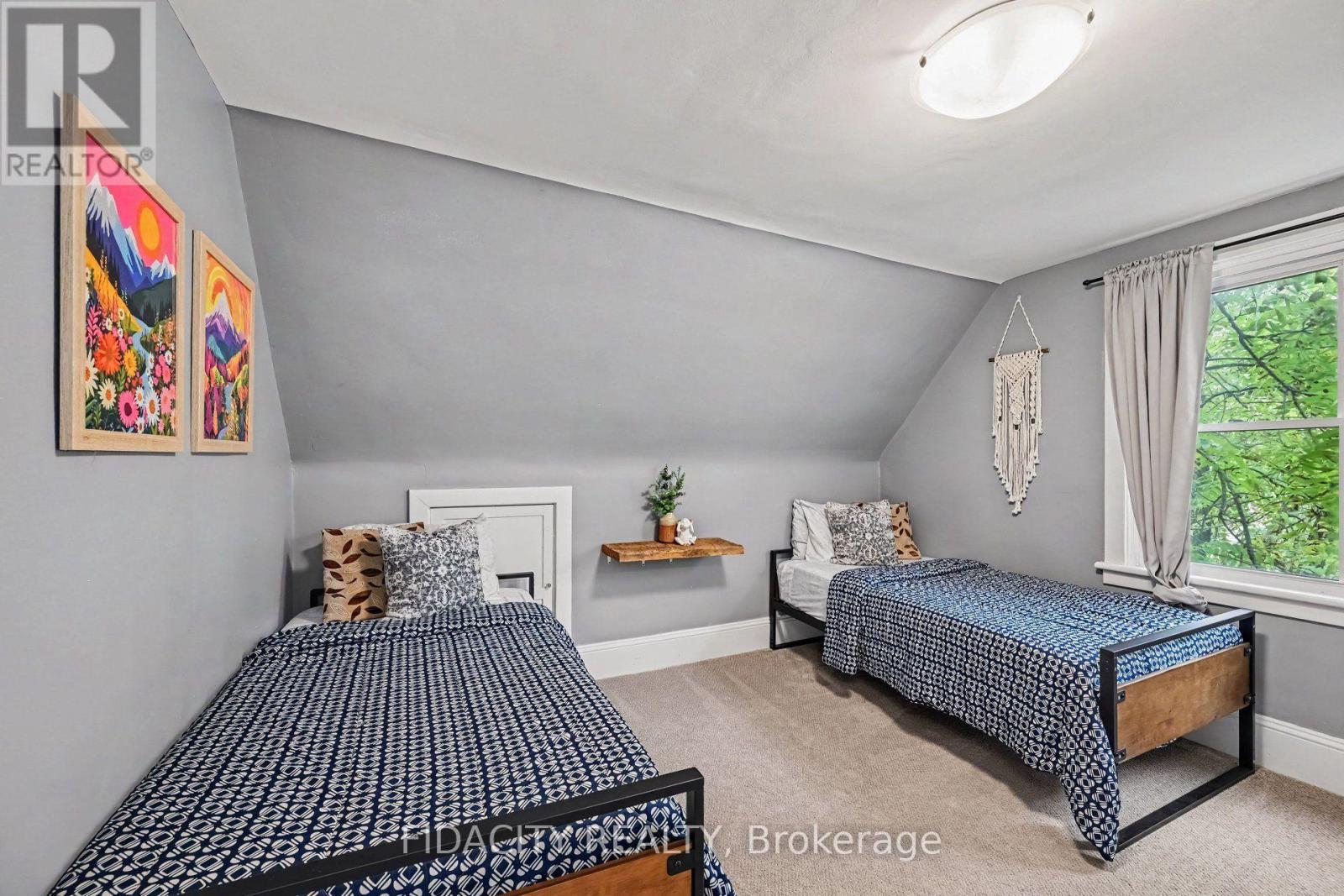 7 TRUELOVE STREET - Image 17