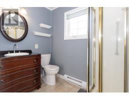Family room - 193a Victoria Street E, Amherst, NS B4H1Y8 Photo 13