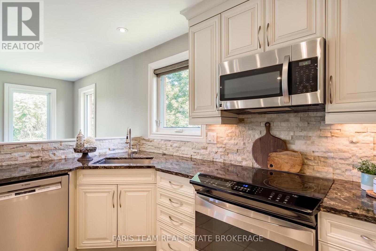32 STANLEY STREET - Image 11