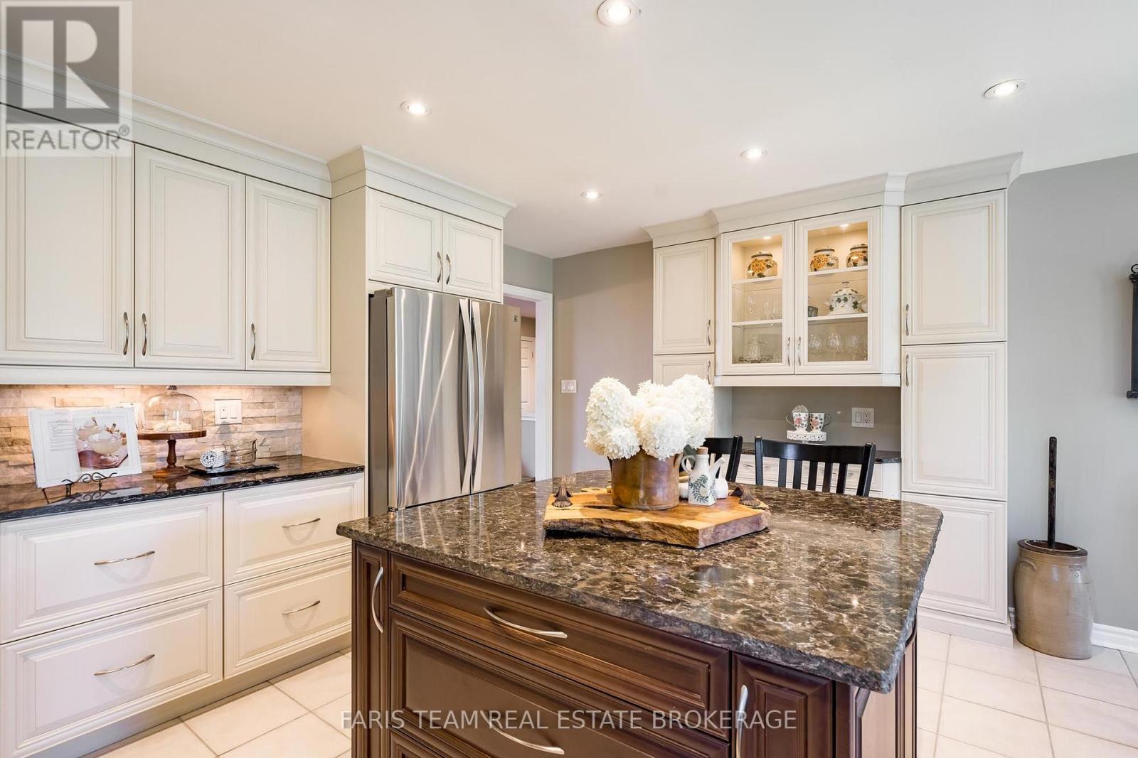 32 STANLEY STREET - Image 12