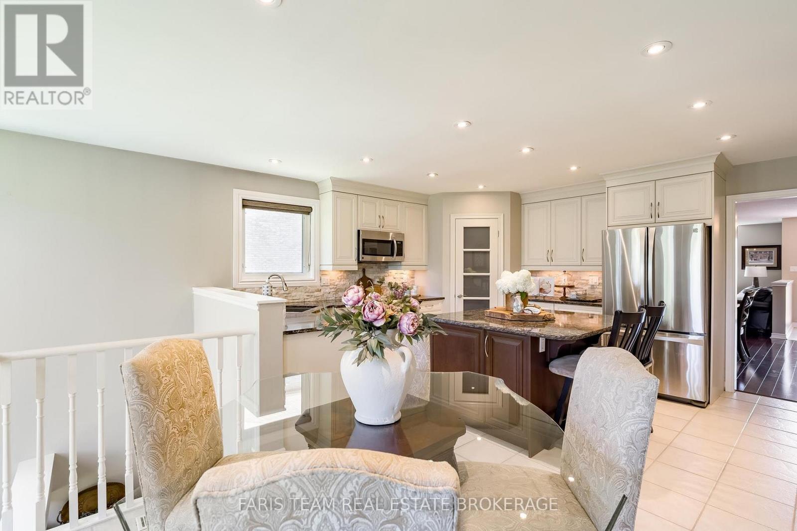 32 STANLEY STREET - Image 13