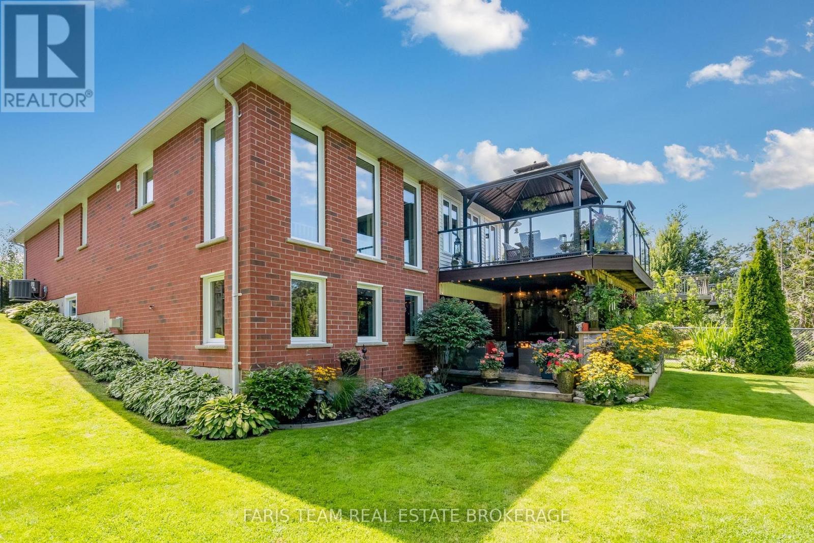 32 STANLEY STREET - Image 36