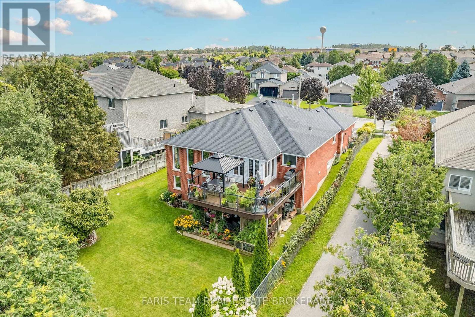 32 STANLEY STREET - Image 39