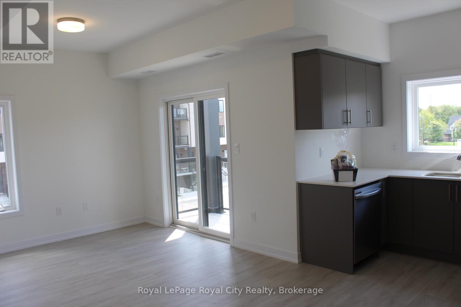 34 - 42 LOWES ROAD W, Guelph (Clairfields/Hanlon Business Park) — photo 6