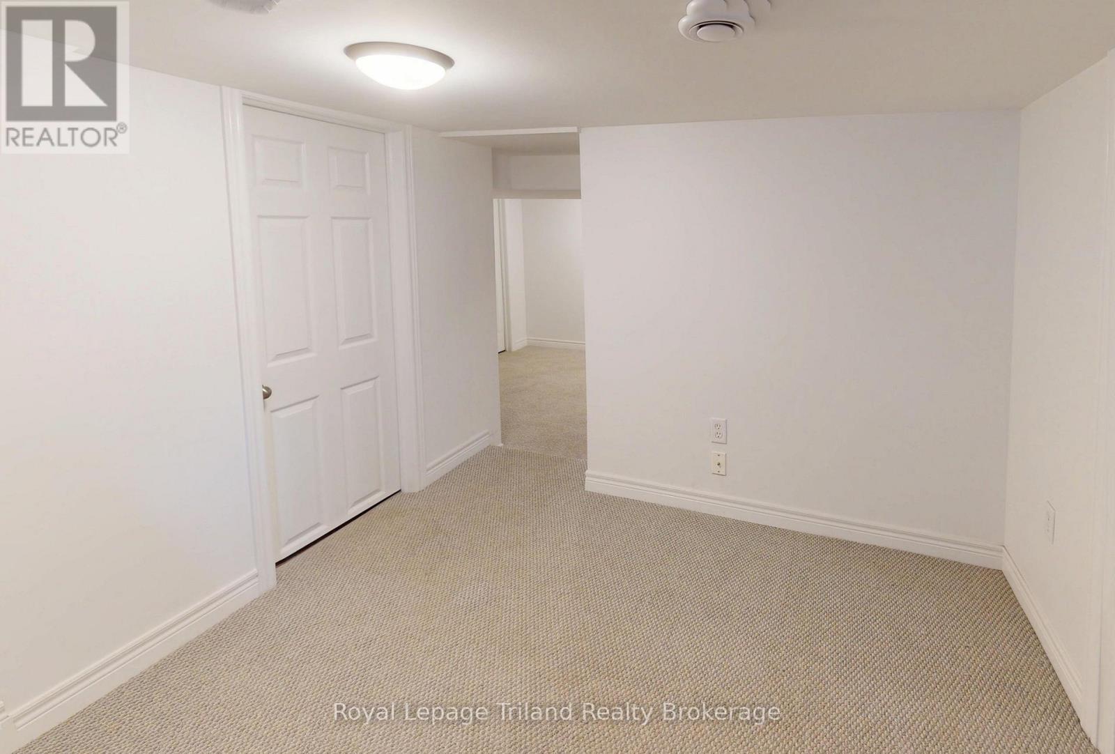 279 VANSITTART AVENUE - 10