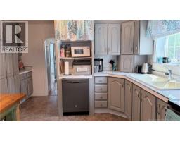 Kitchen - 784 Principal Street, Saint Leonard, NB E7E2H8 Photo 6