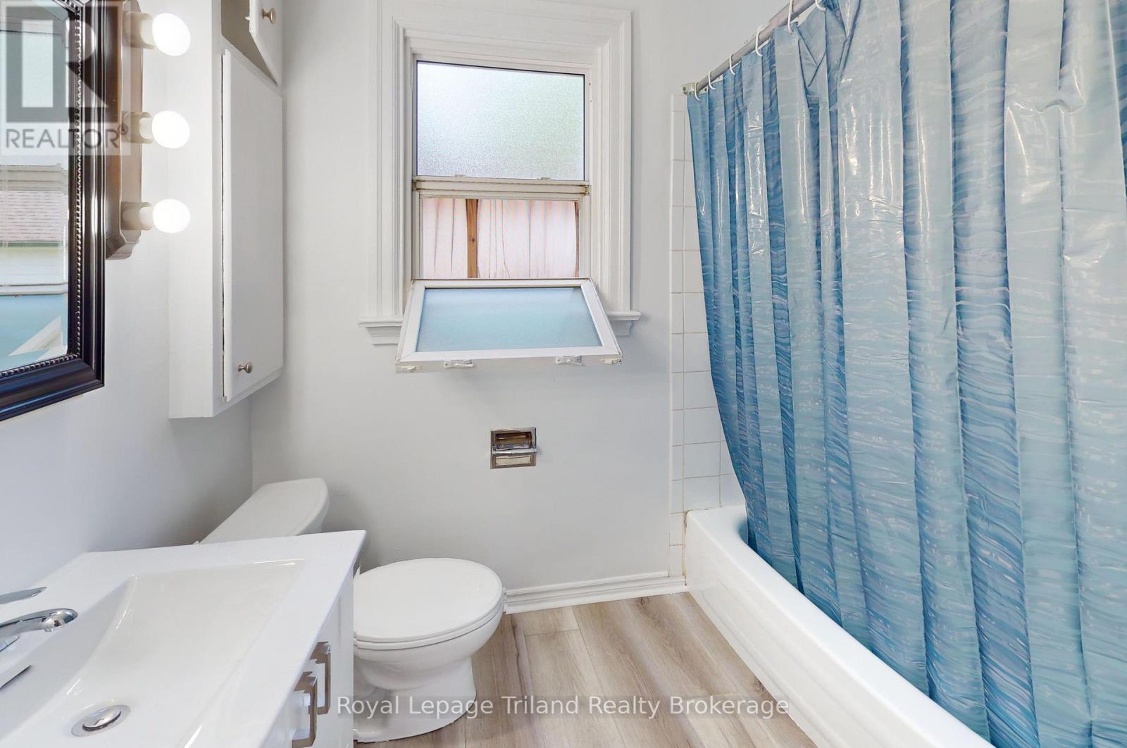 279 VANSITTART AVENUE, Woodstock (Woodstock - North) — photo 8