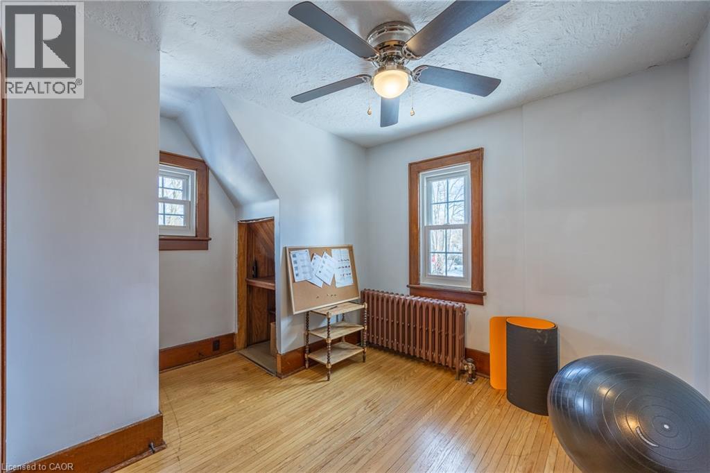 244 KENT Street S - 20
