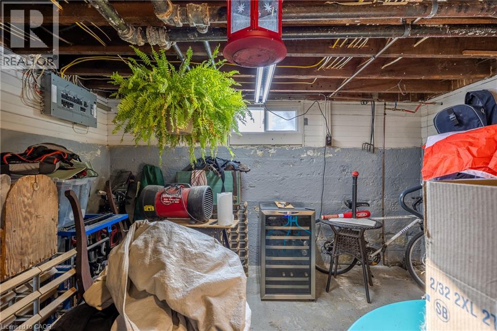244 KENT Street S - 26