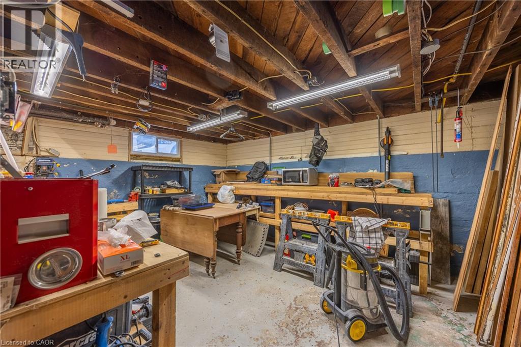 244 KENT Street S - 27