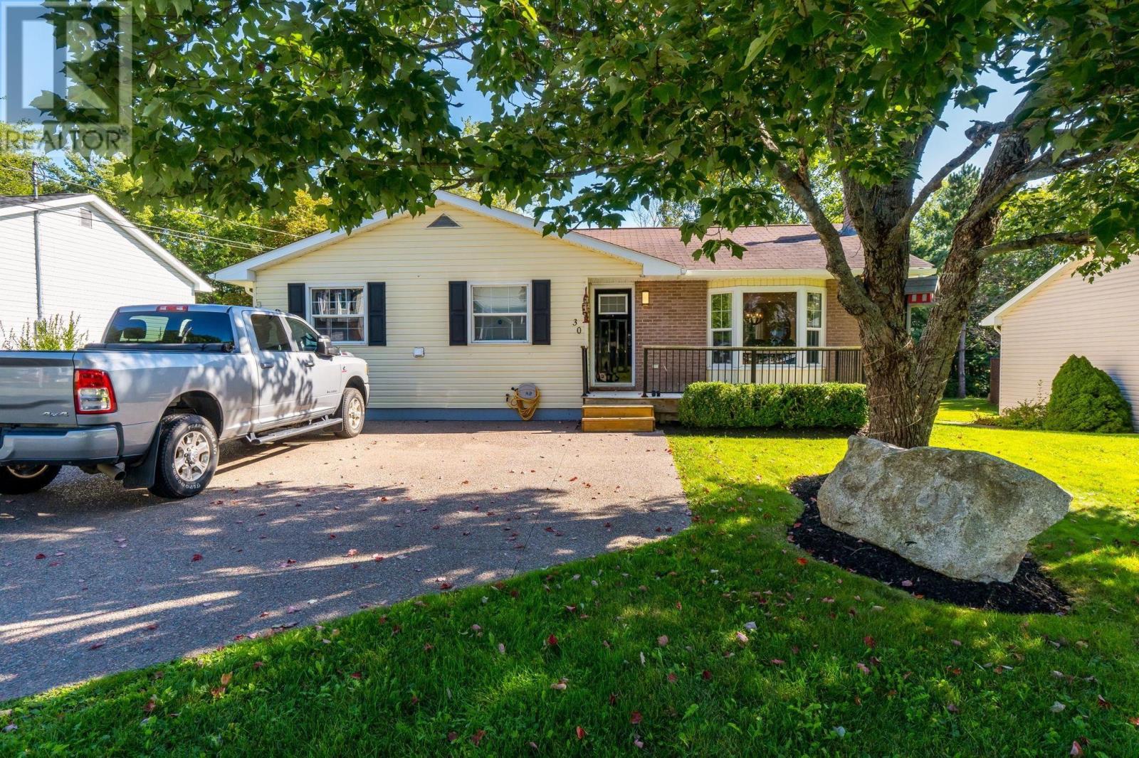 Property for sale at 30 Forestglen Drive