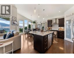 Kitchen - 13011 East Ridge Drive, Lake Country, BC V4V2P9 Photo 9