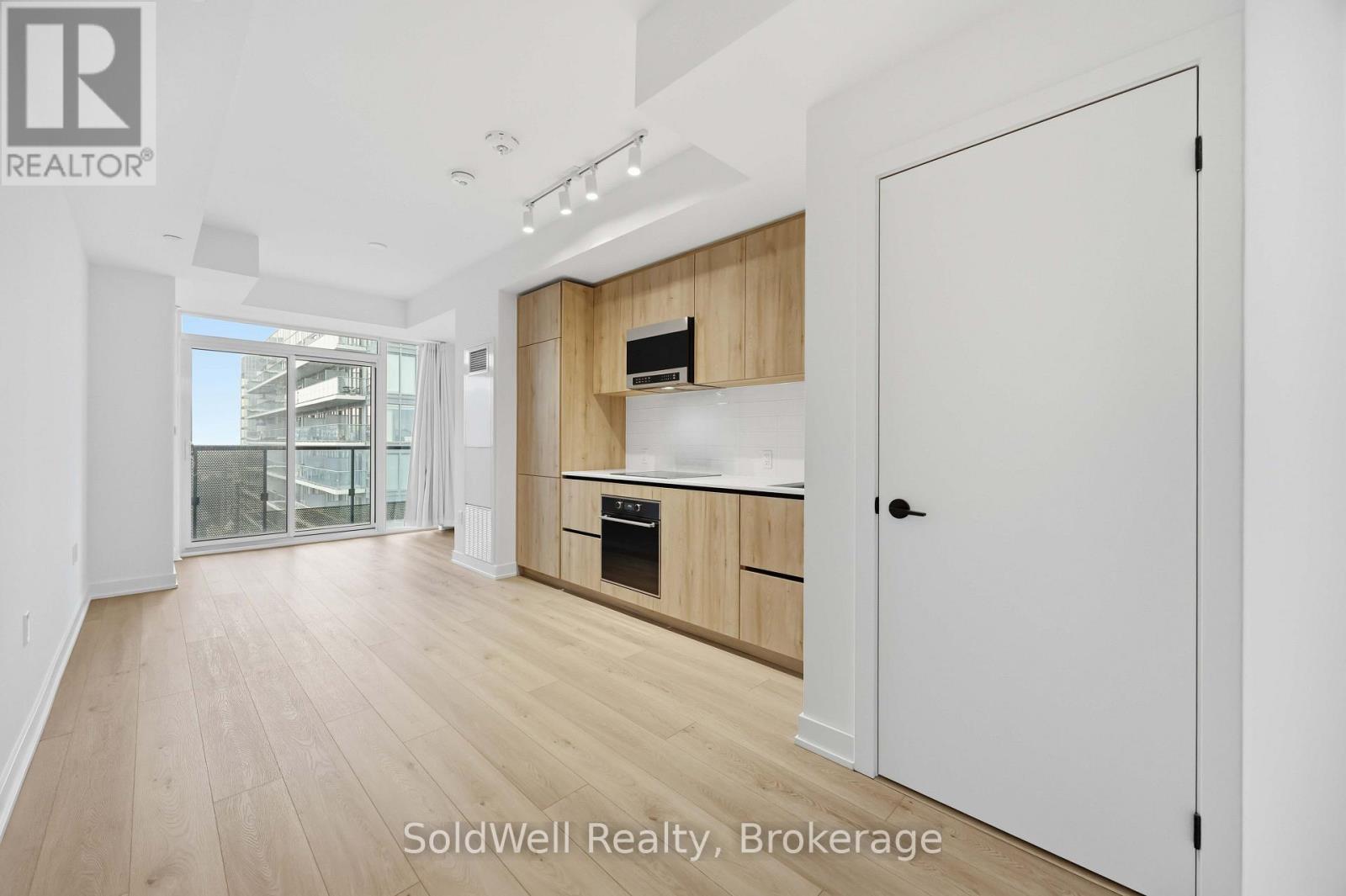 Photo of 127 Broadway Avenue