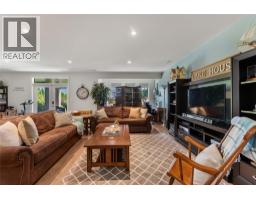 13011 East Ridge Drive, Lake Country, BC V4V2P9 Photo 52