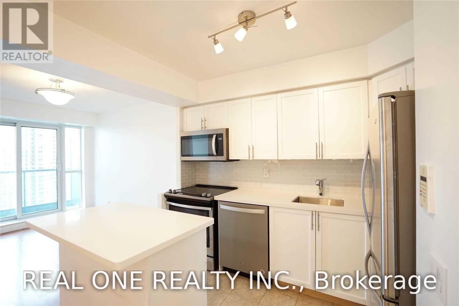 2011 - 30 HARRISON GARDEN BOULEVARD, Toronto (Willowdale East) — photo 2