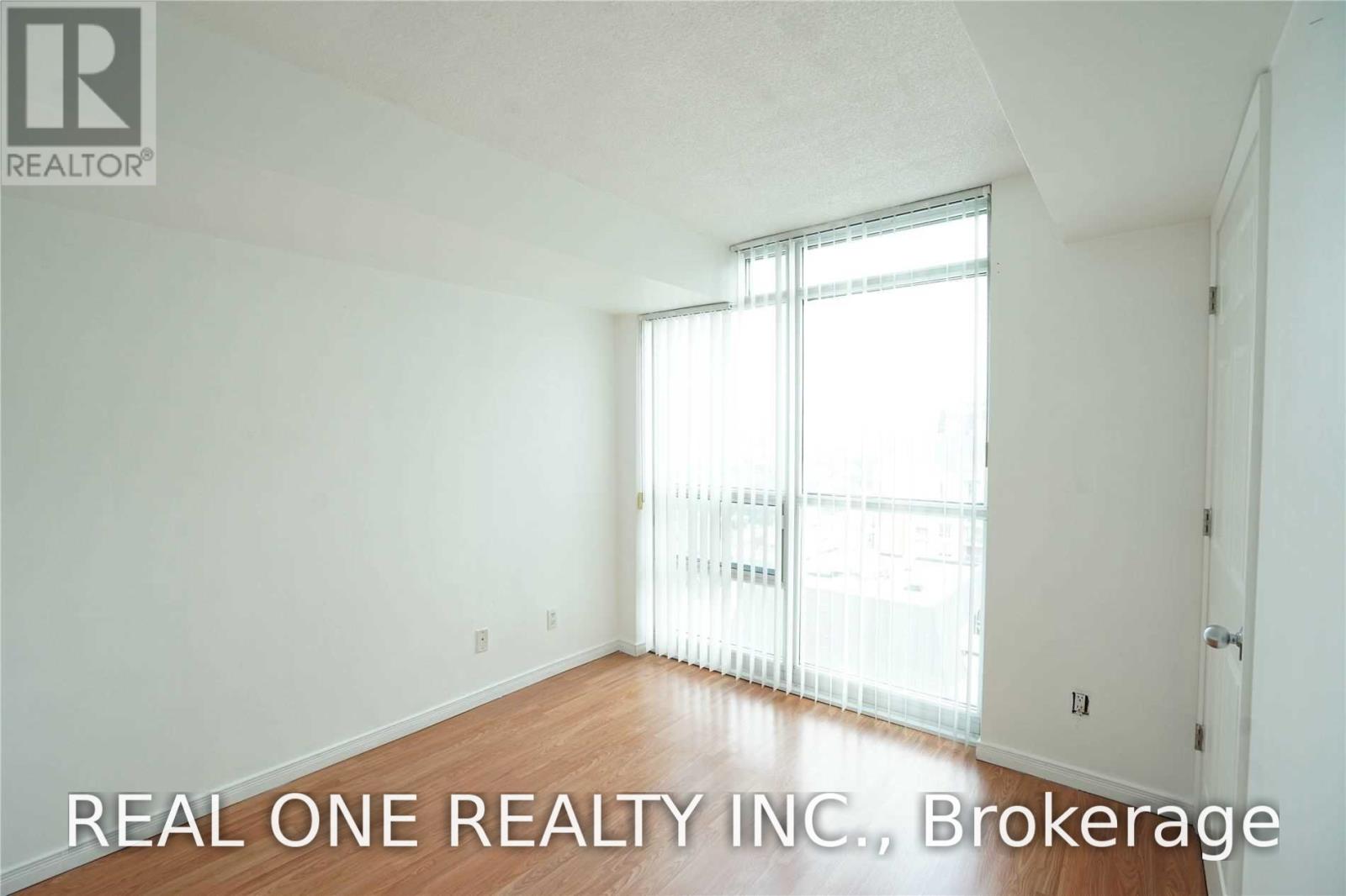 2011 - 30 HARRISON GARDEN BOULEVARD, Toronto (Willowdale East) — photo 6