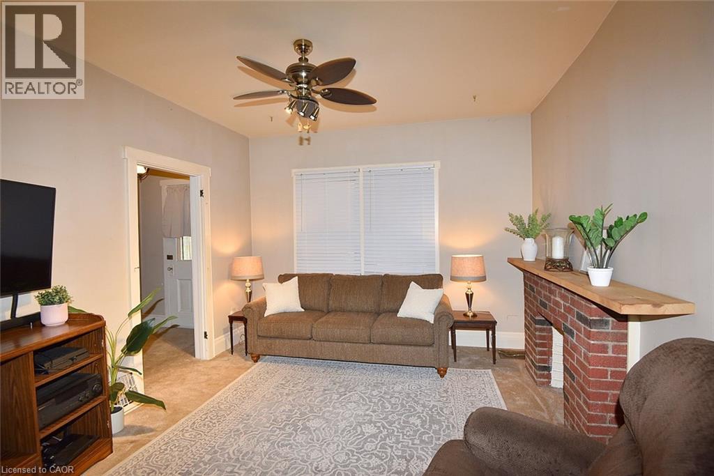781 OAKDALE Avenue, Burlington — photo 8