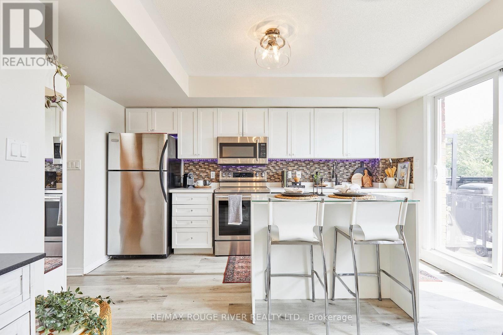 #312 25 STRANGFORD LANE - 6