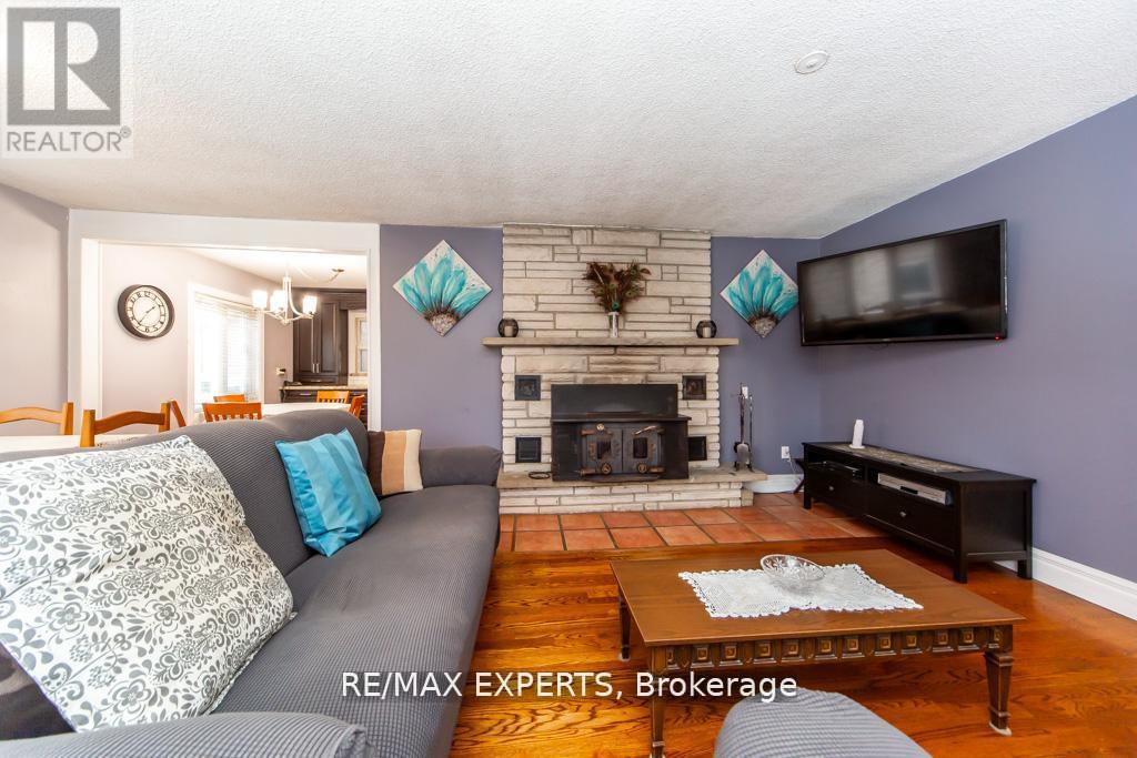 7440 17TH SIDE ROAD, King (Schomberg) — photo 9