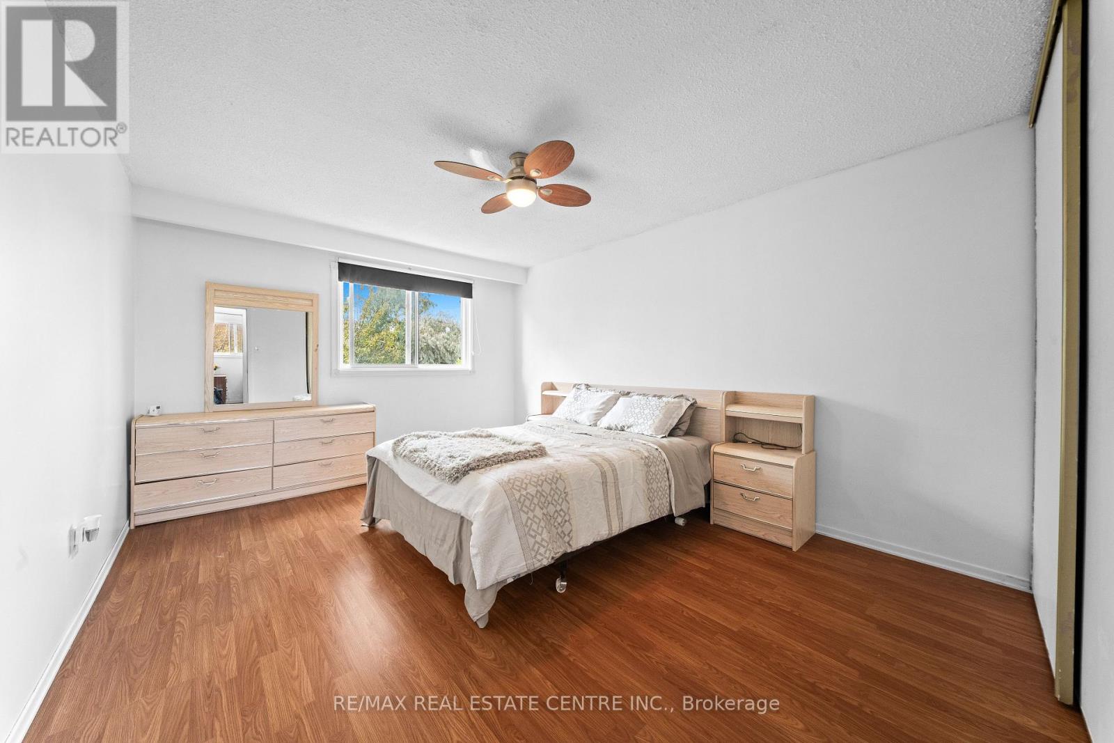 467 HANSEN ROAD N - 19